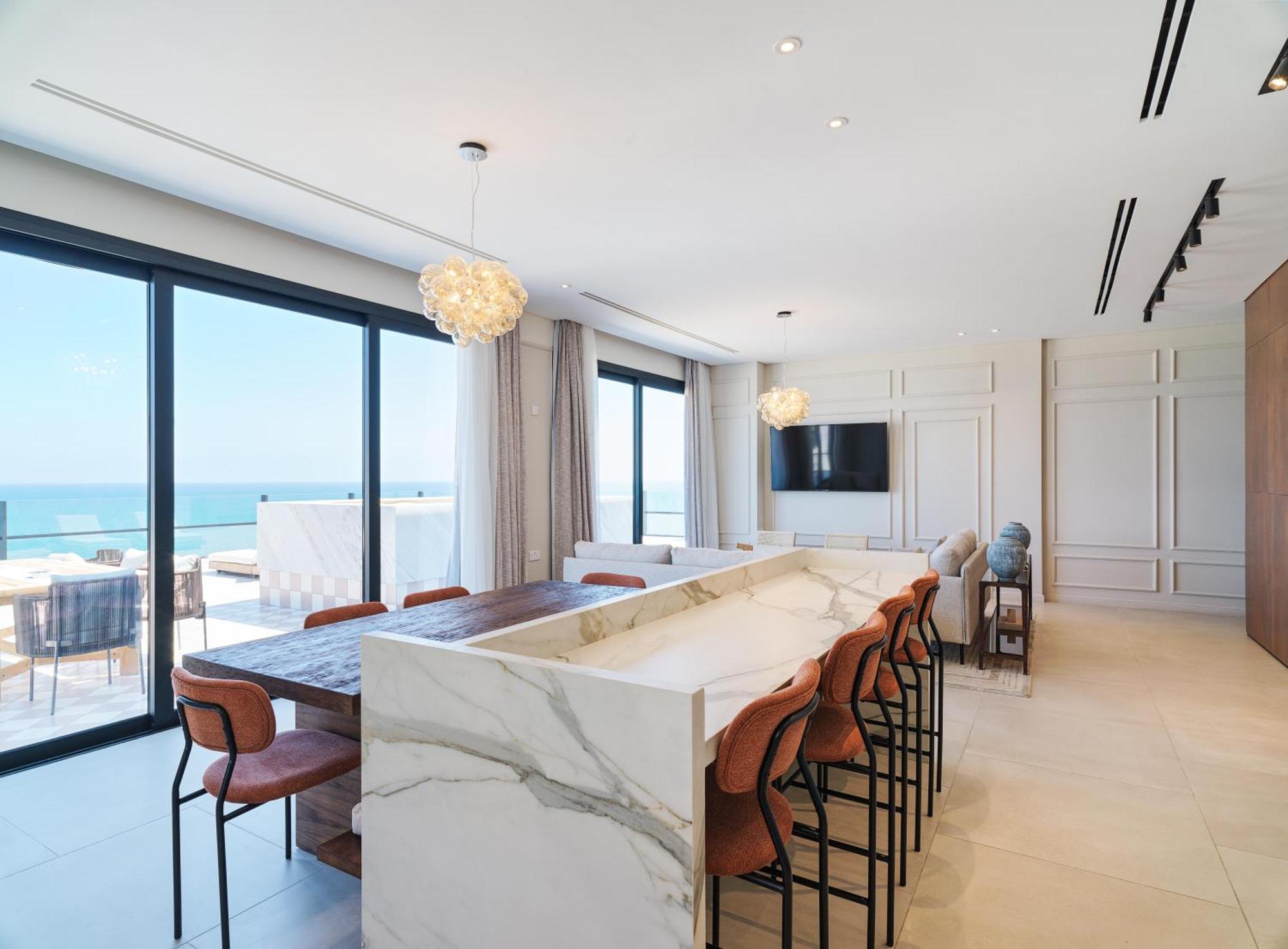Liv Mackenzie Beach Suites Larnaca Adults Only Esterno foto